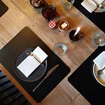 En Face Du Marronnier Bed & Breakfast *