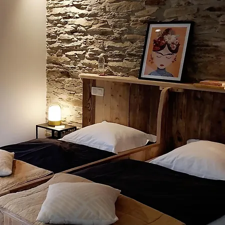 En Face Du Marronnier *