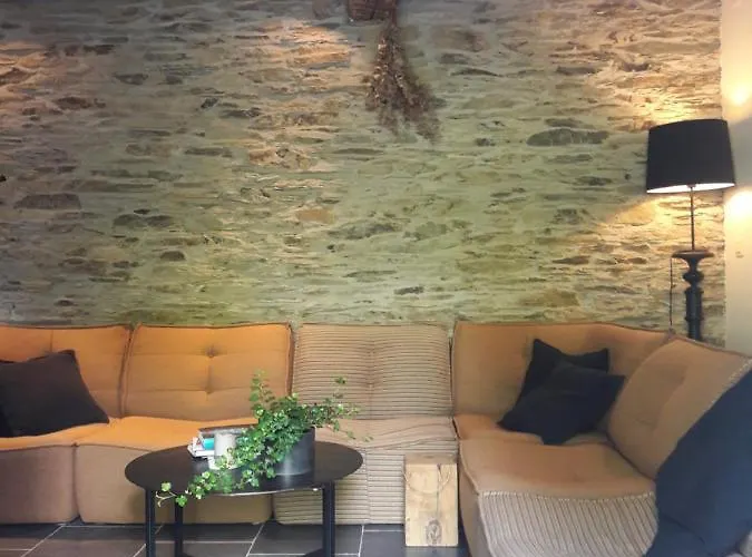 En Face Du Marronnier * Cornimont