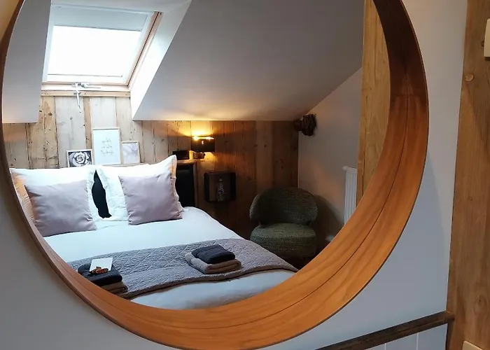 En Face Du Marronnier Bed & Breakfast *