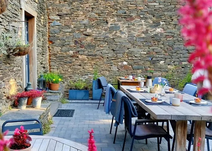 En Face Du Marronnier Cornimont